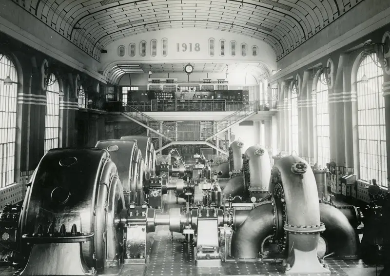 Central Hidroeléctrica De El Run Maquina