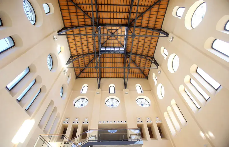 Matadero Municipal De Logroño Techo